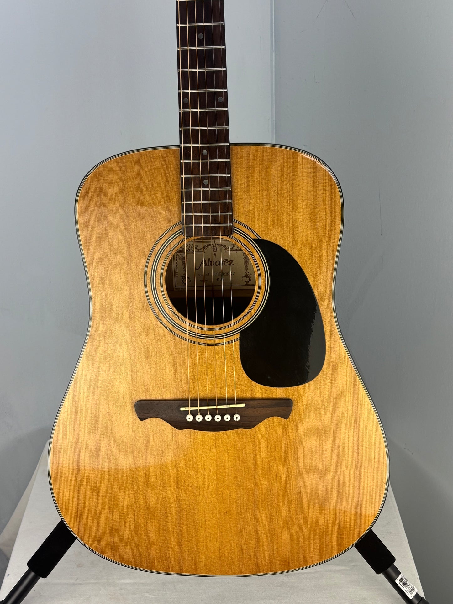 Alvarez RD8 Acoustic Guitar with Padded Gig Bag