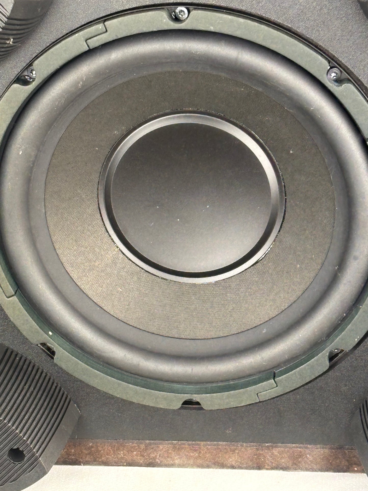 Klipsch KSW 10 Powered Sub-woofer in Great Condition