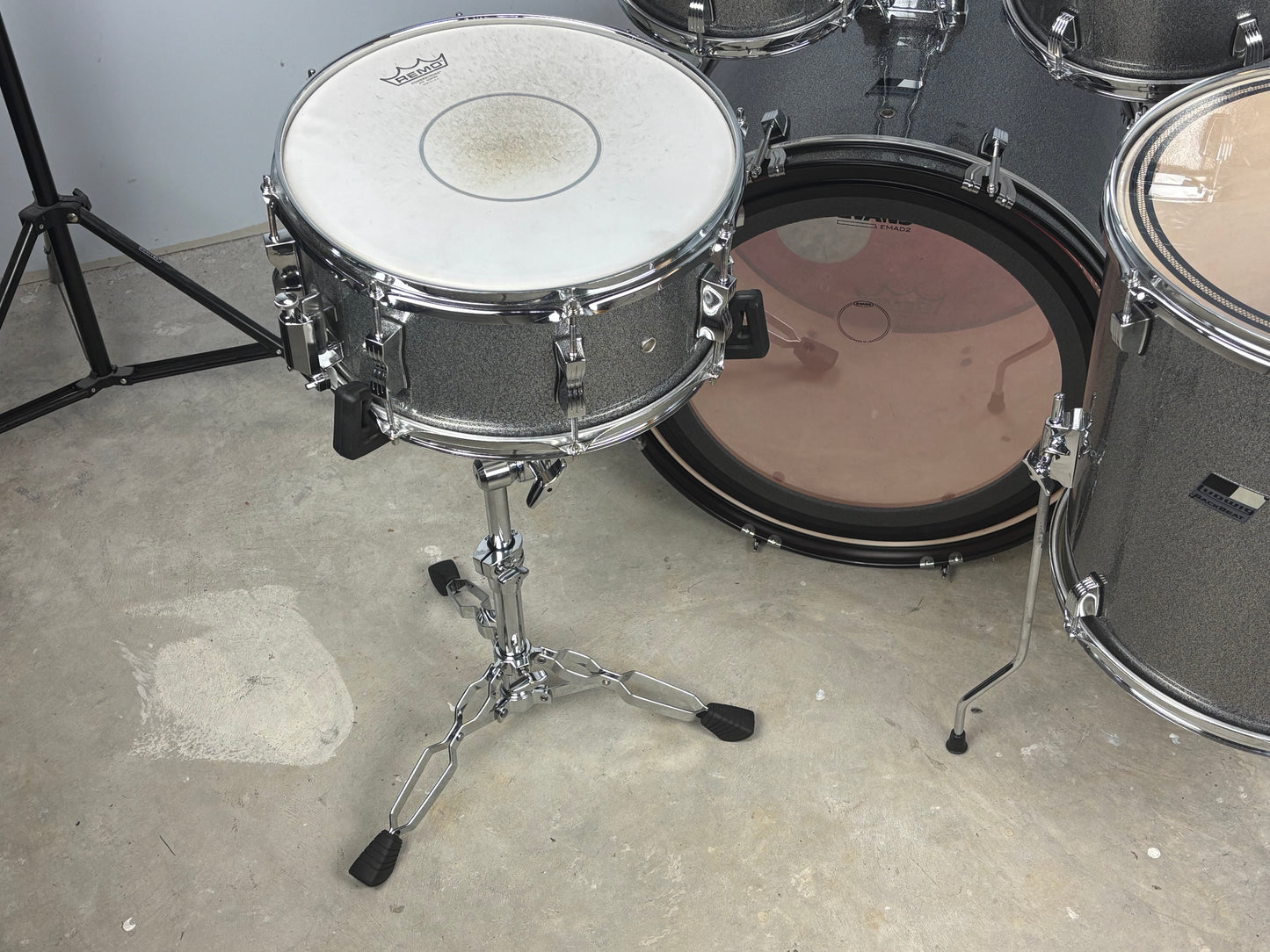 Ludwig Backbeats 2020's - Silver Sparkle - Mint!