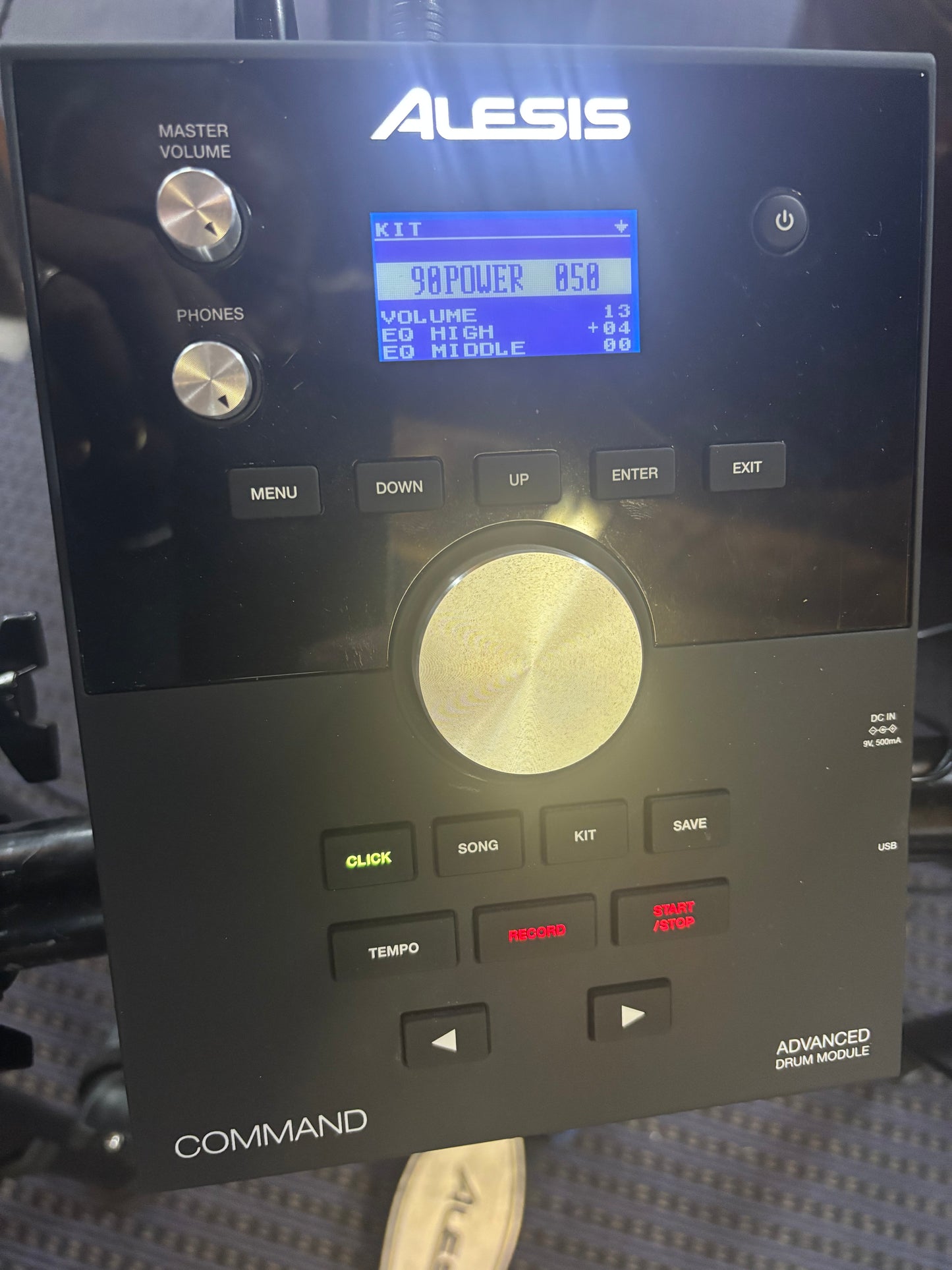 Alesis Command Mesh Electronic Drum Set with Alesis Sample Pad 4