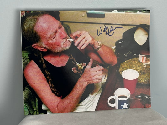 Willie Nelson Signed 8 X 10 Photograph - COA Included