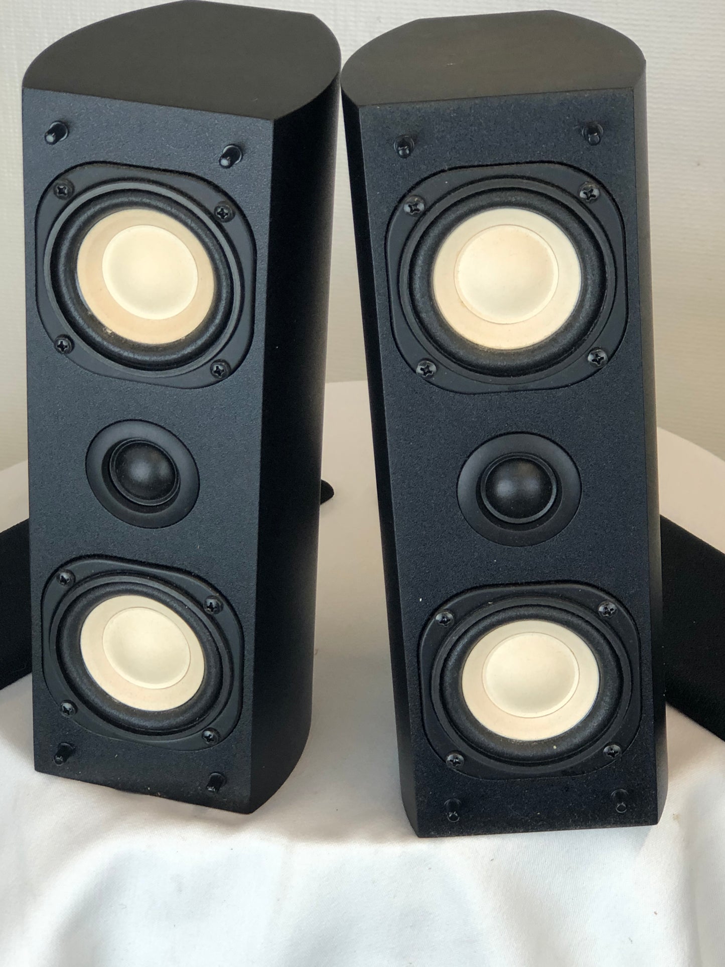 240 Watt Yamaha Home Theater System