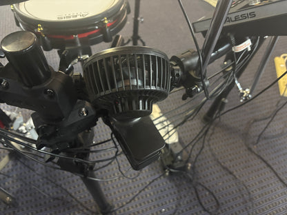 Alesis Command Mesh Electronic Drum Set with Alesis Sample Pad 4