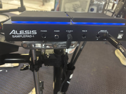 Alesis Command Mesh Electronic Drum Set with Alesis Sample Pad 4