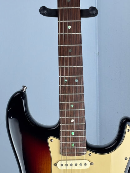 Fender Stratocaster - Made in USA - 2005 - Tobacco Burst - Mint Condition!