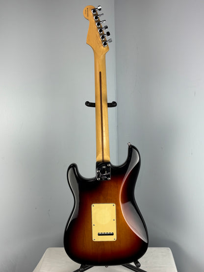 Fender Stratocaster - Made in USA - 2005 - Tobacco Burst - Mint Condition!