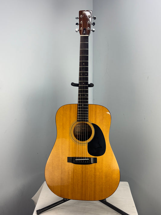 Fender Vintage Fender F3 - Natural - In Very Good Condition