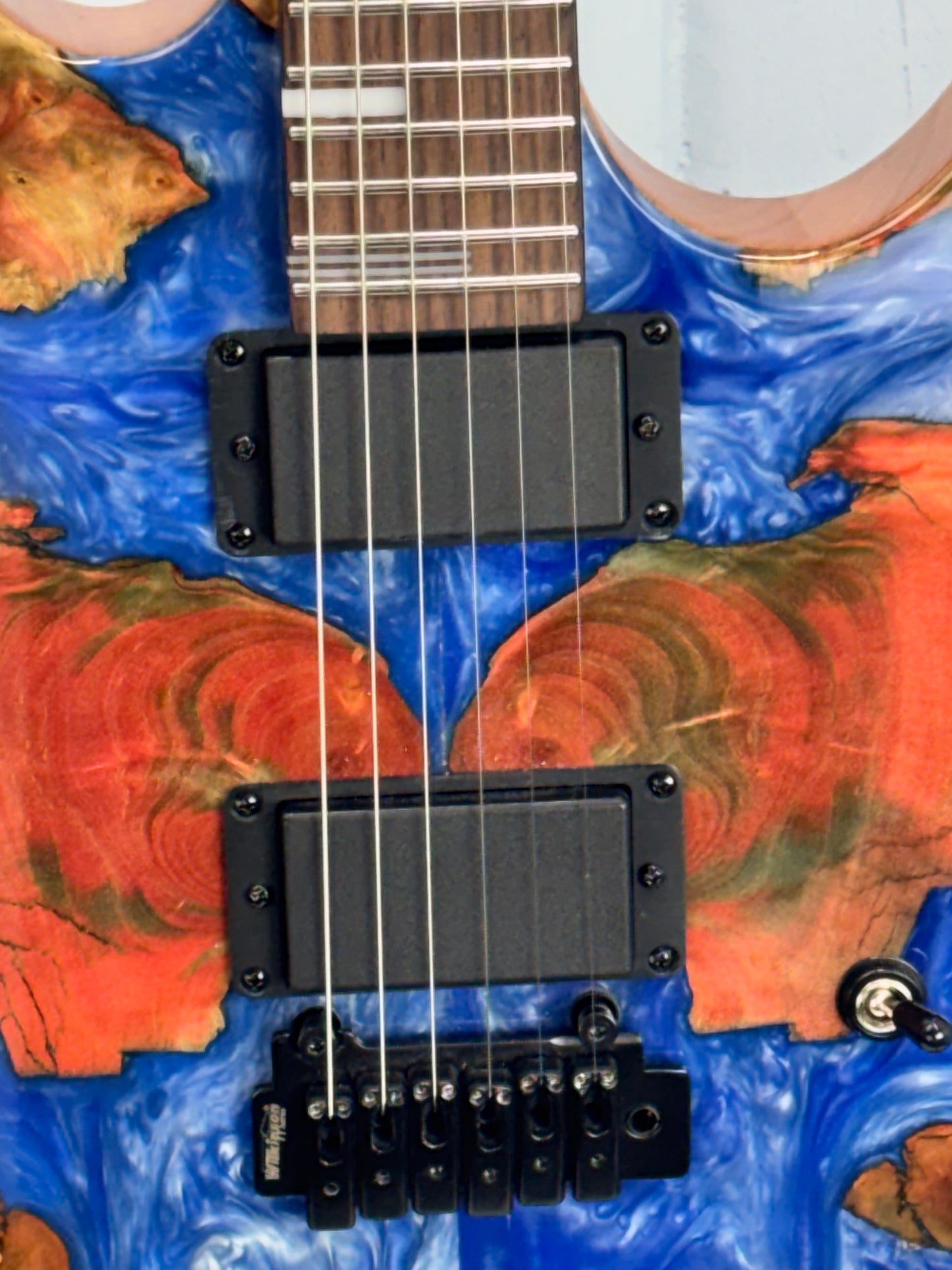 Leo James Tempest - Gloss Burl Top - Excellent Condition