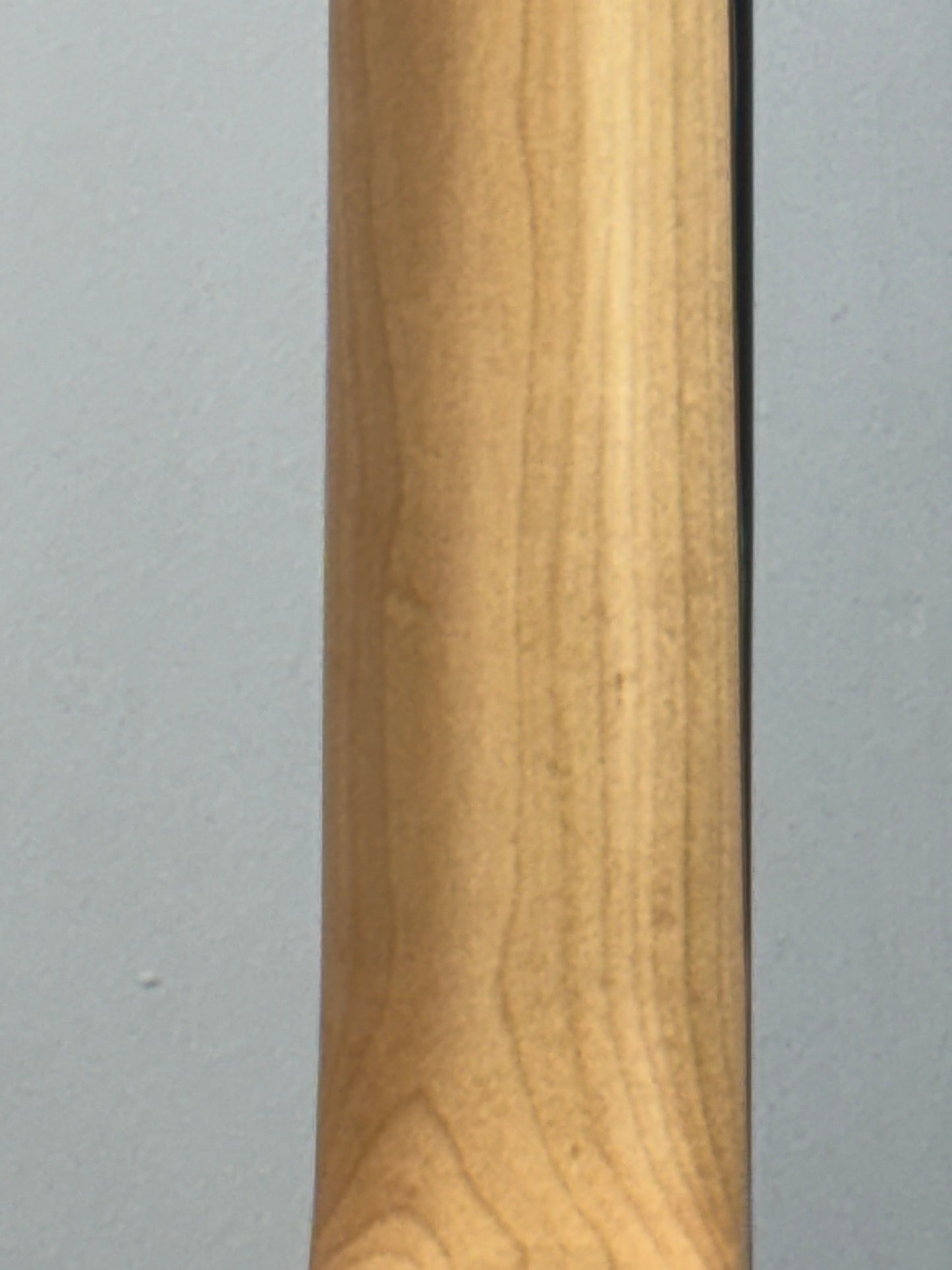 Leo James Tempest - Gloss Burl Top - Excellent Condition