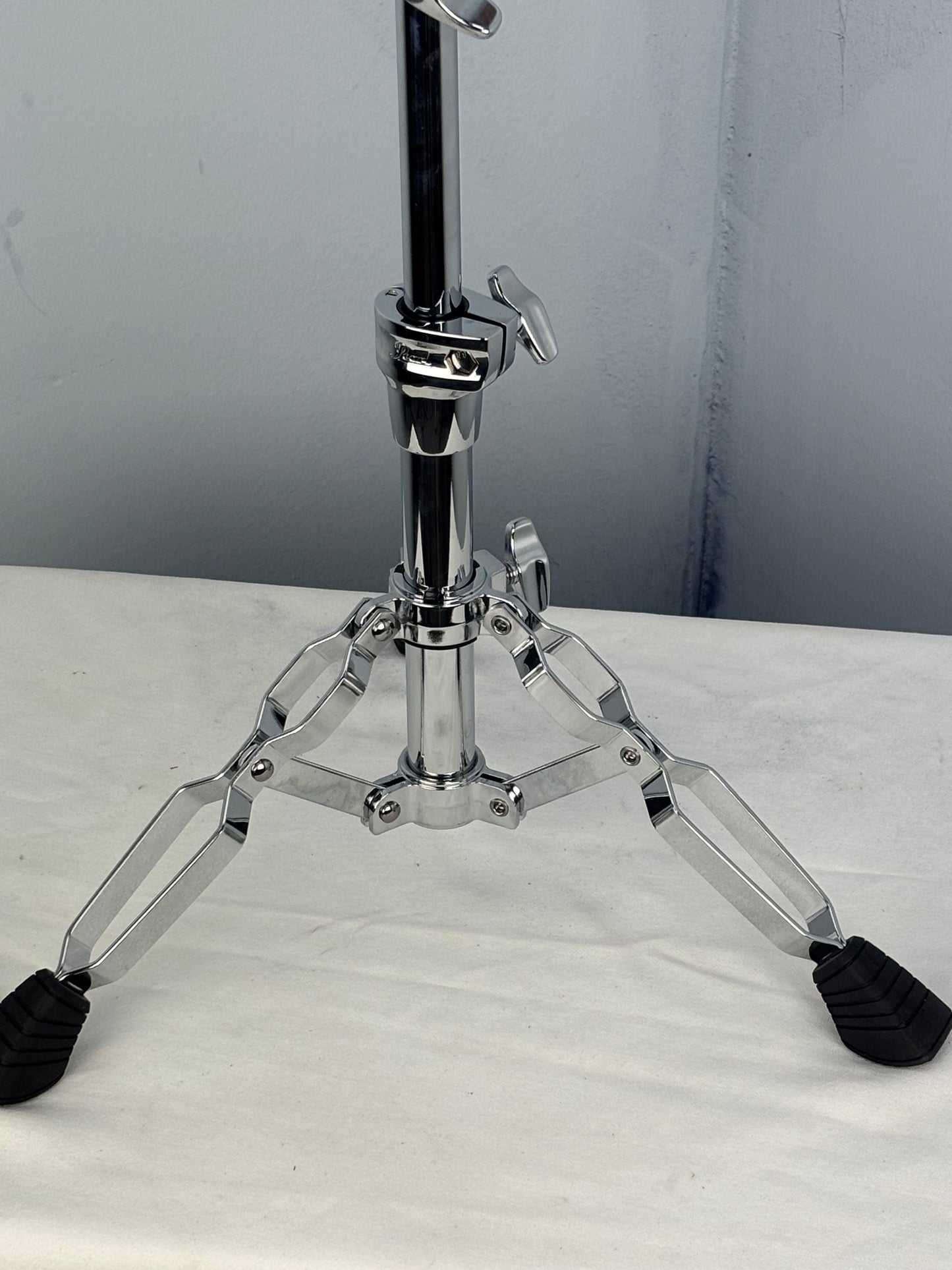Pearl S930 Series Snare Stand - Double Braced in Like New Condition