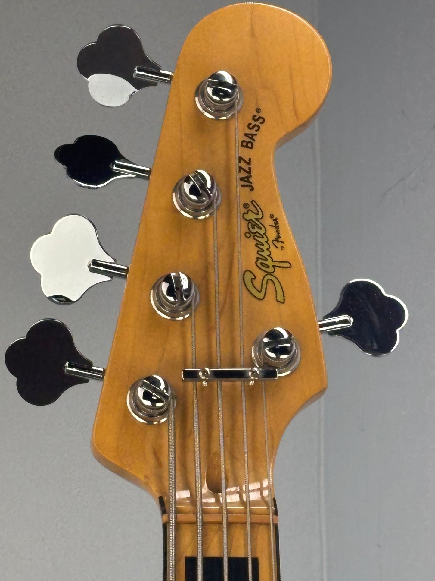 Squier Vintage Modified Jazz Bass V – Natural – Maple Block Inlays – Excellent