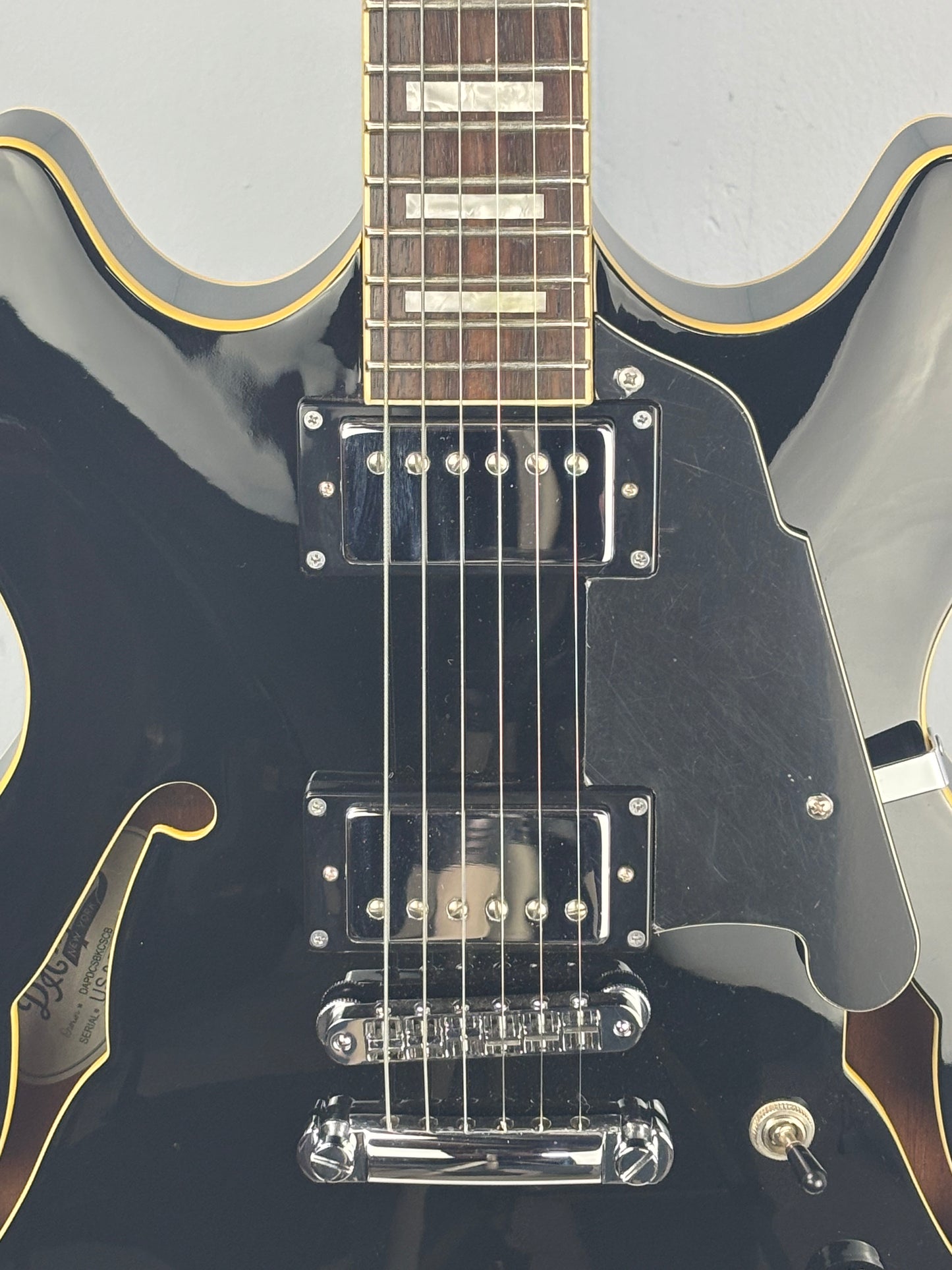 D’Angelico Premier USA DC Semi-Hollow – Black – Original Case – 2017