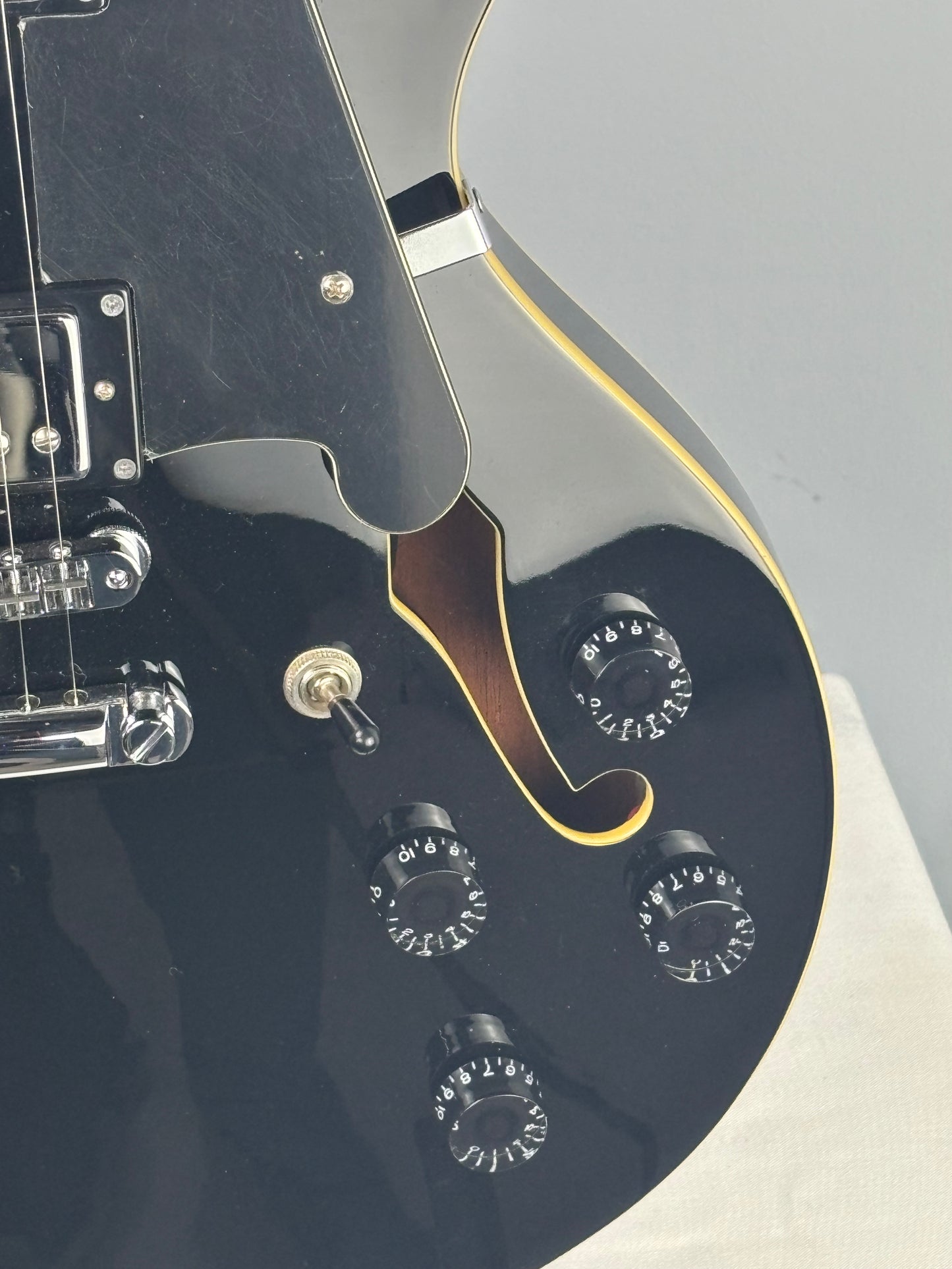 D’Angelico Premier USA DC Semi-Hollow – Black – Original Case – 2017