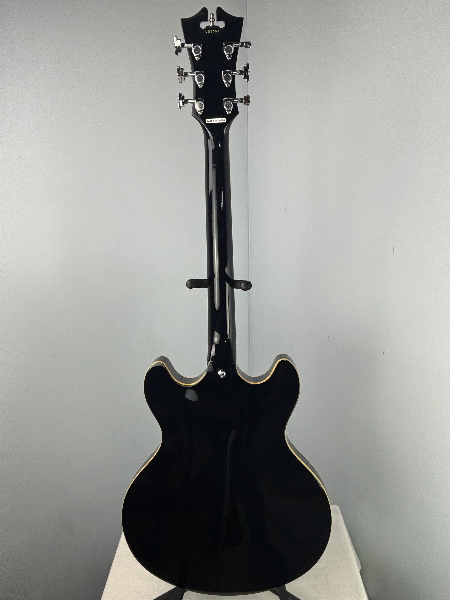 D’Angelico Premier USA DC Semi-Hollow – Black – Original Case – 2017