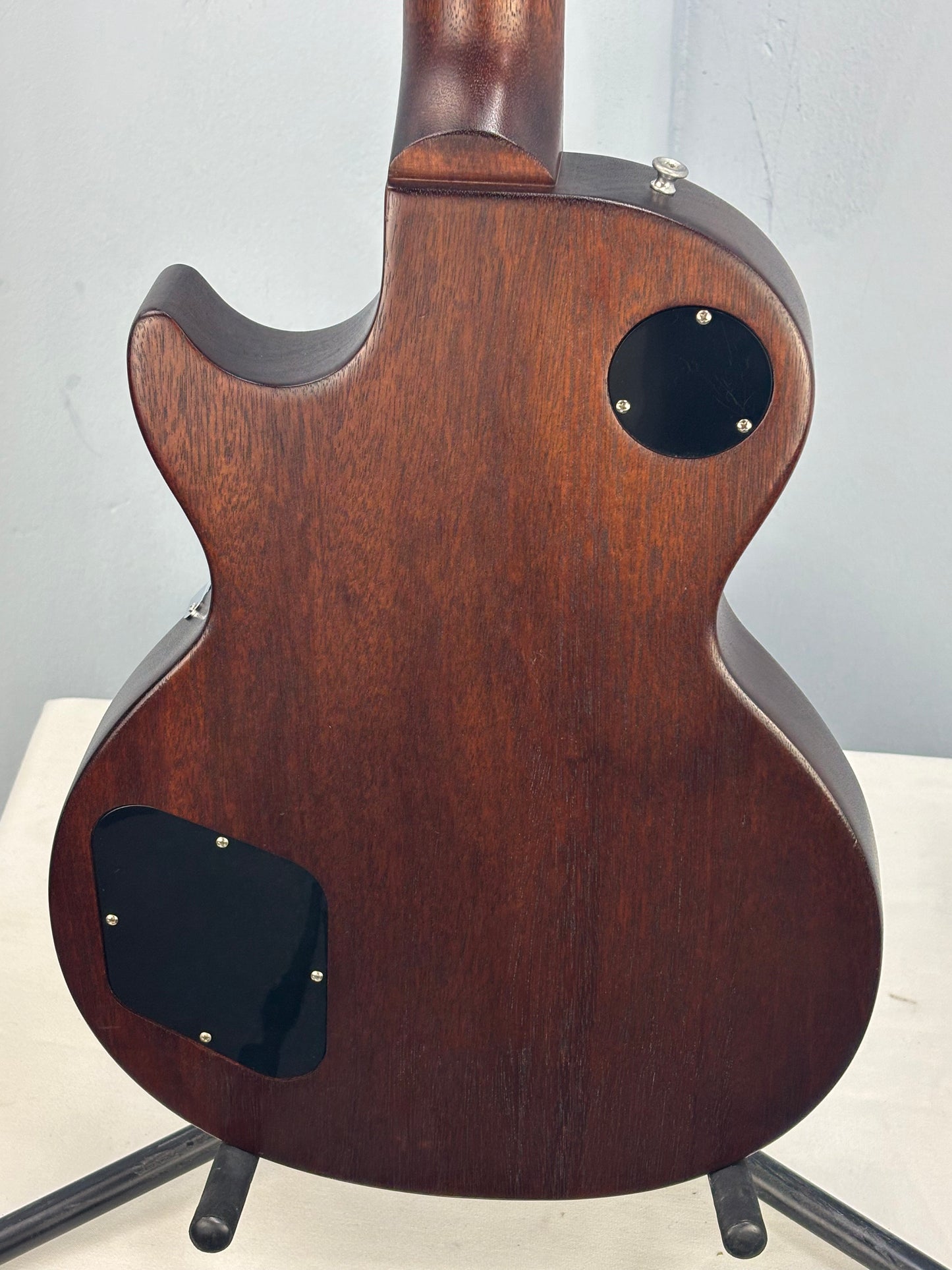 Gibson Les Paul Studio Faded – 2005 – USA – Worn Brown – Excellent