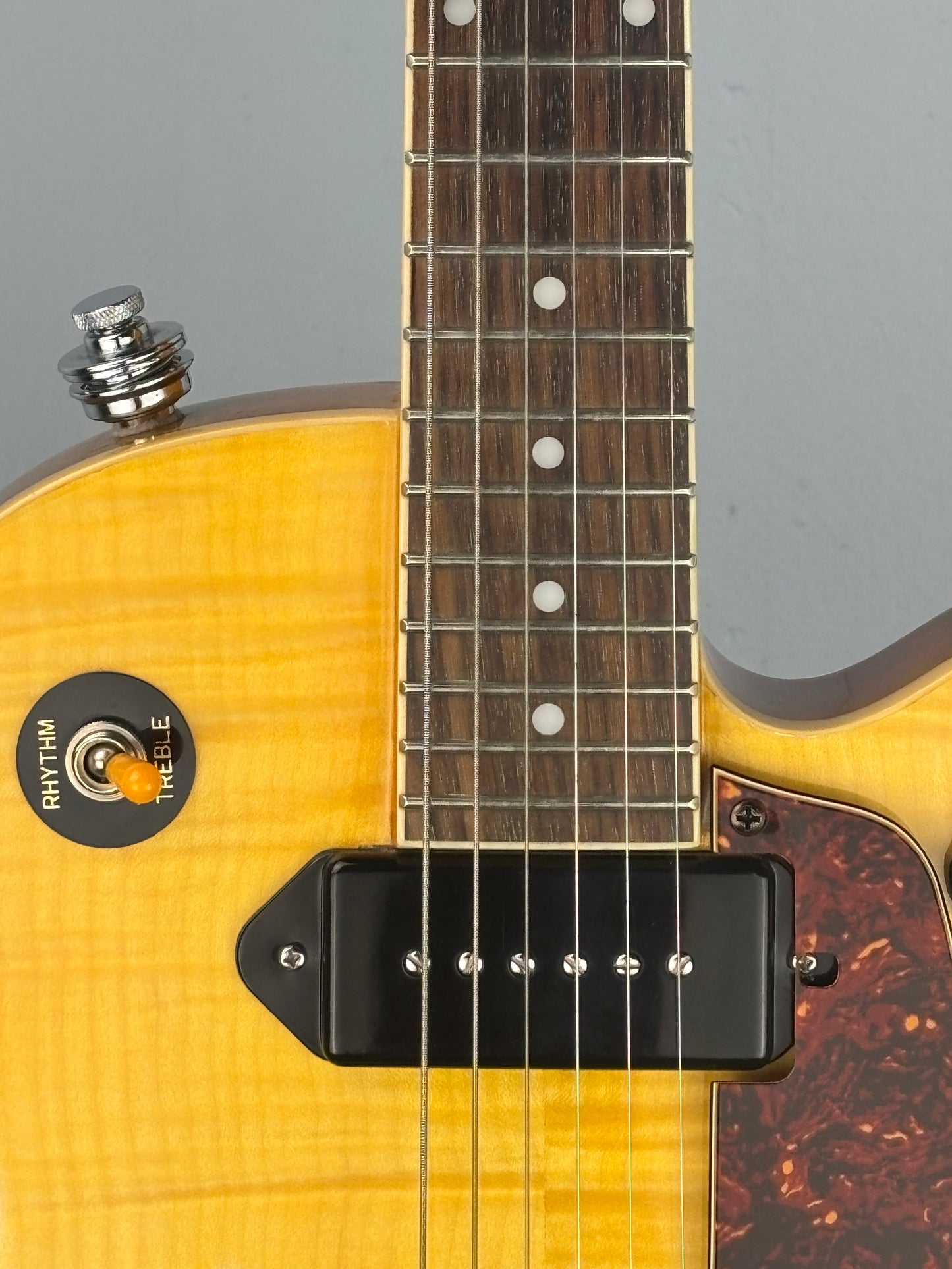 Epiphone Wildkat Semi-Hollow Electric Guitar – Antique Natural – Excellent