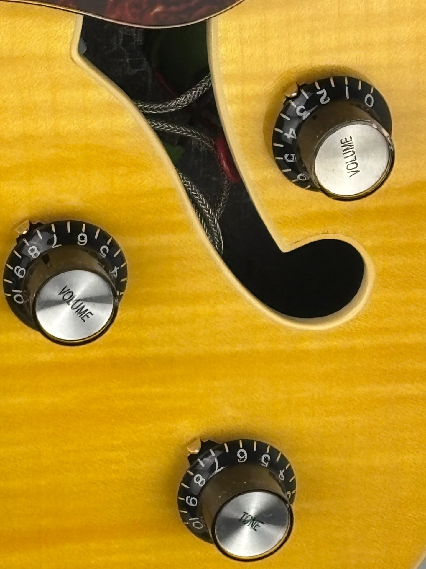 Epiphone Wildkat Semi-Hollow Electric Guitar – Antique Natural – Excellent