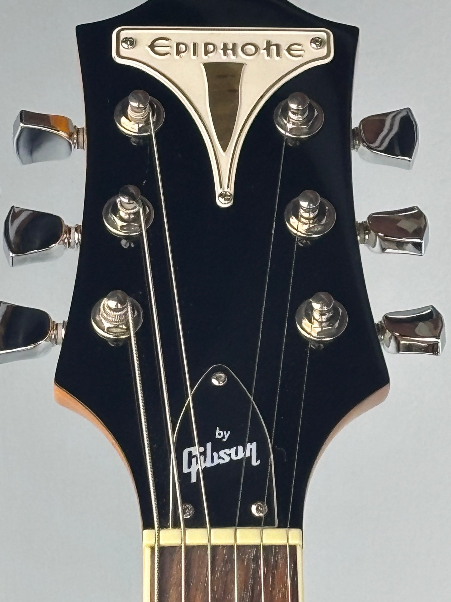 Epiphone Wildkat Semi-Hollow Electric Guitar – Antique Natural – Excellent