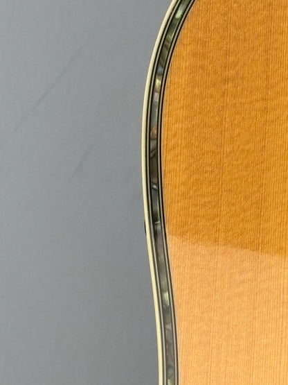 Sigma Dreadnought Acoustic-Electric Guitar – Abalone Inlay – Gloss Natural – Excellent