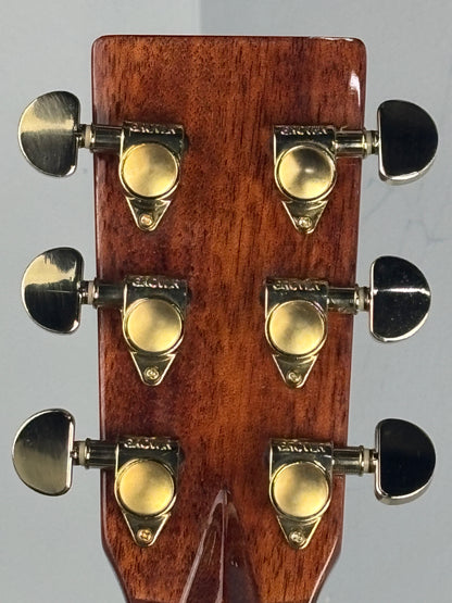 Sigma Dreadnought Acoustic-Electric Guitar – Abalone Inlay – Gloss Natural – Excellent