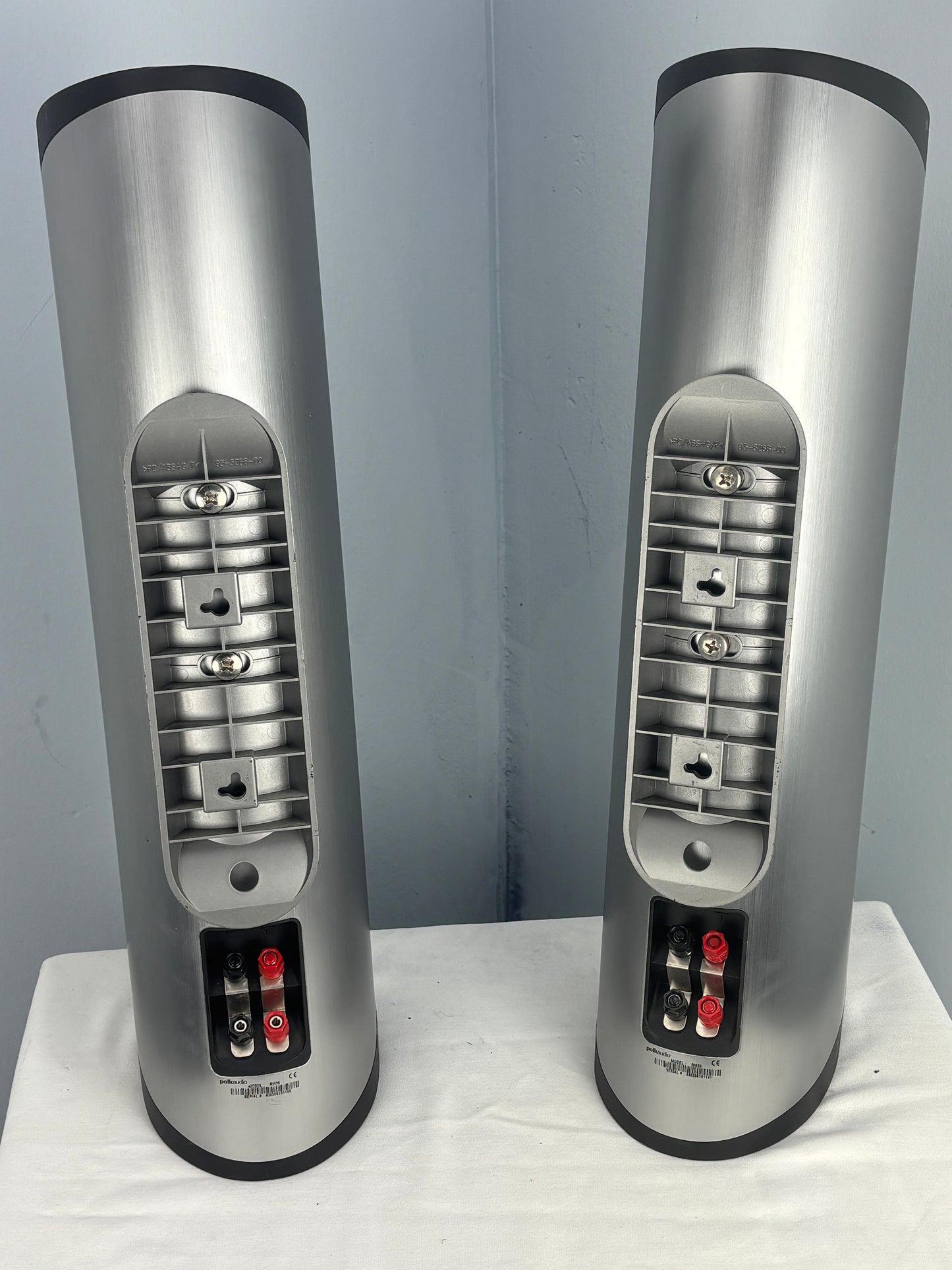 Polk Audio RM30 Speakers – Silver w/ Gray Grilles – Clean & Tested