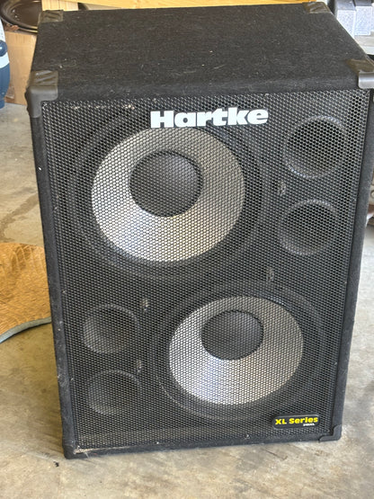 Hartke 215XL Bass Cabinet – Dual 15″ Aluminum Cones – Deep, Punchy Bass