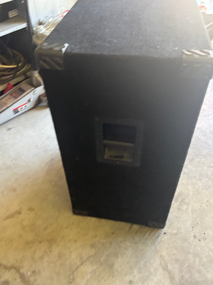 Hartke 215XL Bass Cabinet – Dual 15″ Aluminum Cones – Deep, Punchy Bass