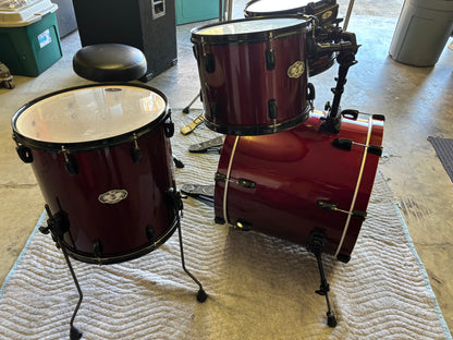 Pearl Vision 4-Piece Drum Kit – Red Lacquer – Excellent Condition – Extras Included