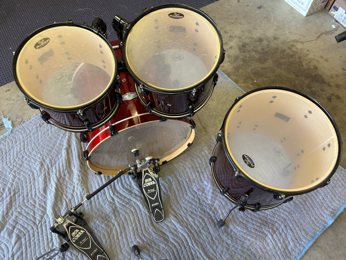 Pearl Vision 4-Piece Drum Kit – Red Lacquer – Excellent Condition – Extras Included