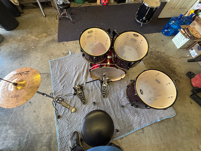 Pearl Vision 4-Piece Drum Kit – Red Lacquer – Excellent Condition – Extras Included