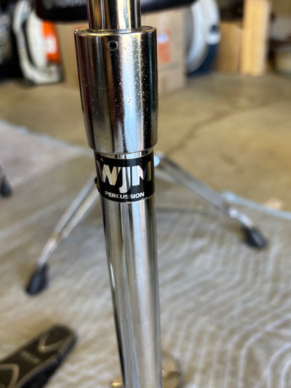 Pearl Vision 4-Piece Drum Kit – Red Lacquer – Excellent Condition – Extras Included