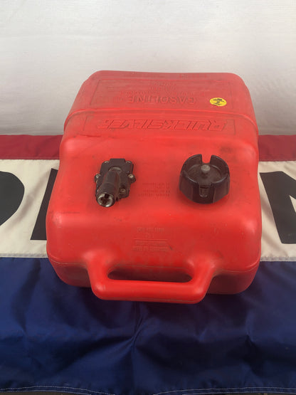 Boat Fuel Cell with Primer Bulb